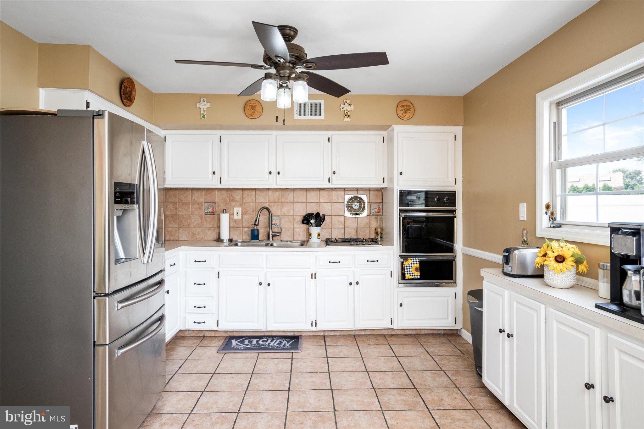 30 Sycamore Way Hamilton, NJ 08690 - Photo 12 of 40