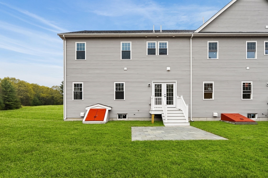 1 Whitman Circle, Unit 1 Bellingham, MA 02019 - Photo 18 of 19