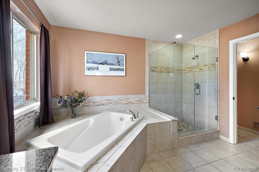 4574 Clifford Road Brighton, MI 48116 - Photo 29 of 63