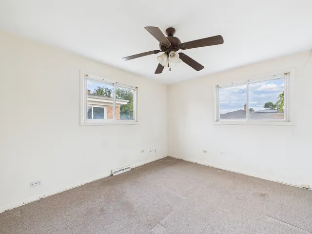 $199,900 | 235 32nd Avenue, Bellwood, IL 60104