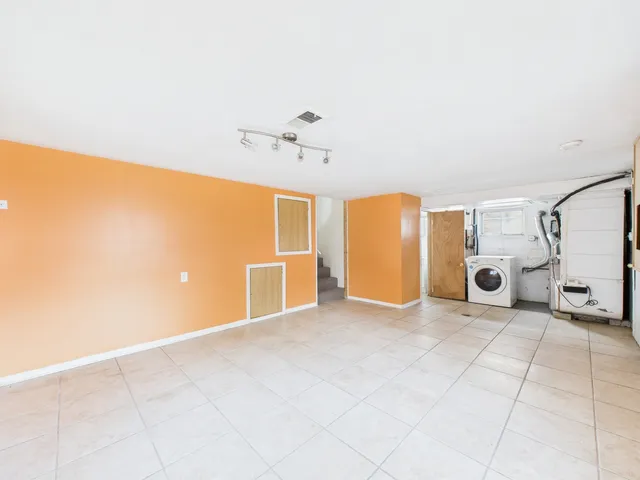 $199,900 | 235 32nd Avenue, Bellwood, IL 60104