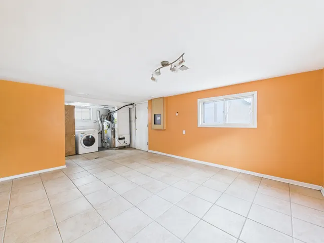 $199,900 | 235 32nd Avenue, Bellwood, IL 60104