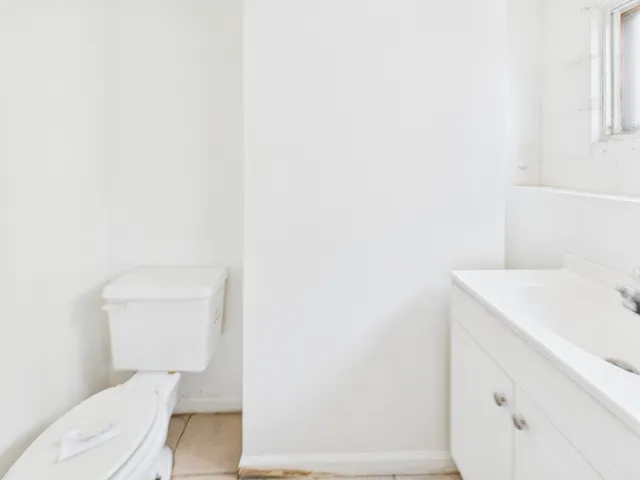 $199,900 | 235 32nd Avenue, Bellwood, IL 60104