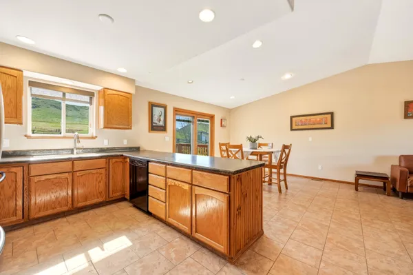 $729,000 | 18 North Rail Road, Banner, WY 82832