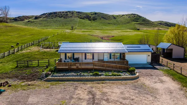 $729,000 | 18 North Rail Road, Banner, WY 82832
