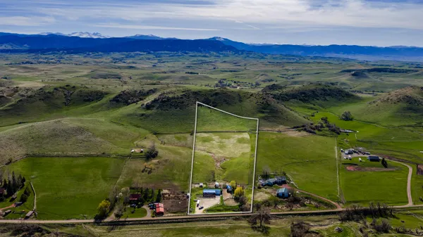 $729,000 | 18 North Rail Road, Banner, WY 82832