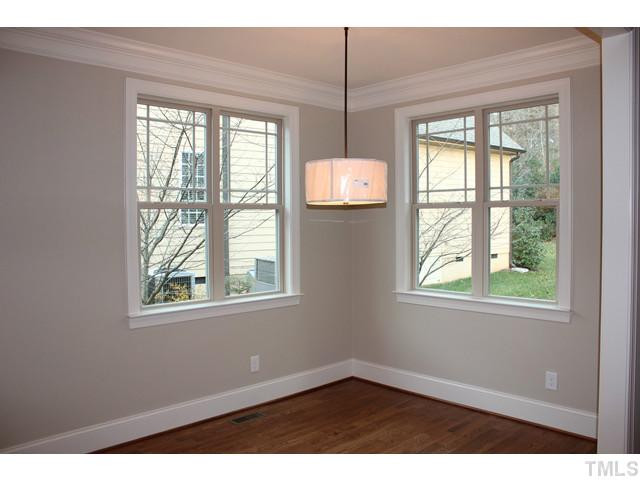 9008 Wellsley Way Raleigh, NC 27613 - Photo 5 of 25 Breakfast Area