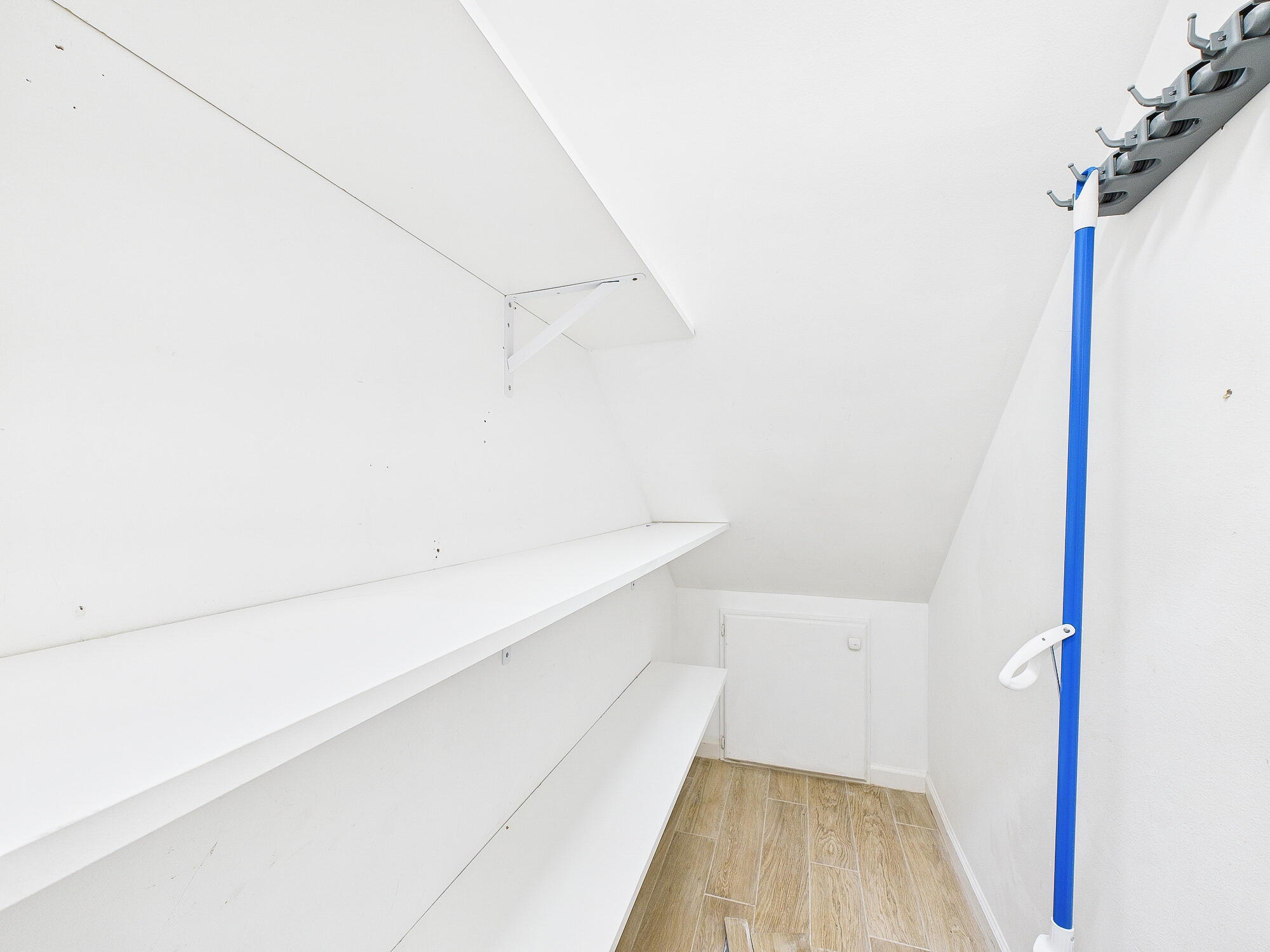 4634 Sunset Pointe Destin, FL 32541 - Photo 46 of 68 Closet