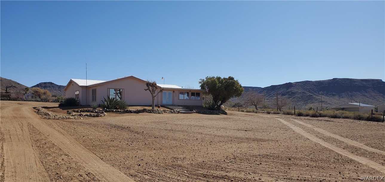 3442 Tooman Road Golden Valley, AZ 86413 - Photo 3 of 46