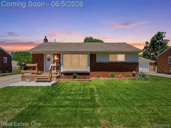 $269,900 | 4603 East Thirteen Mile Road, Warren, MI 48092
