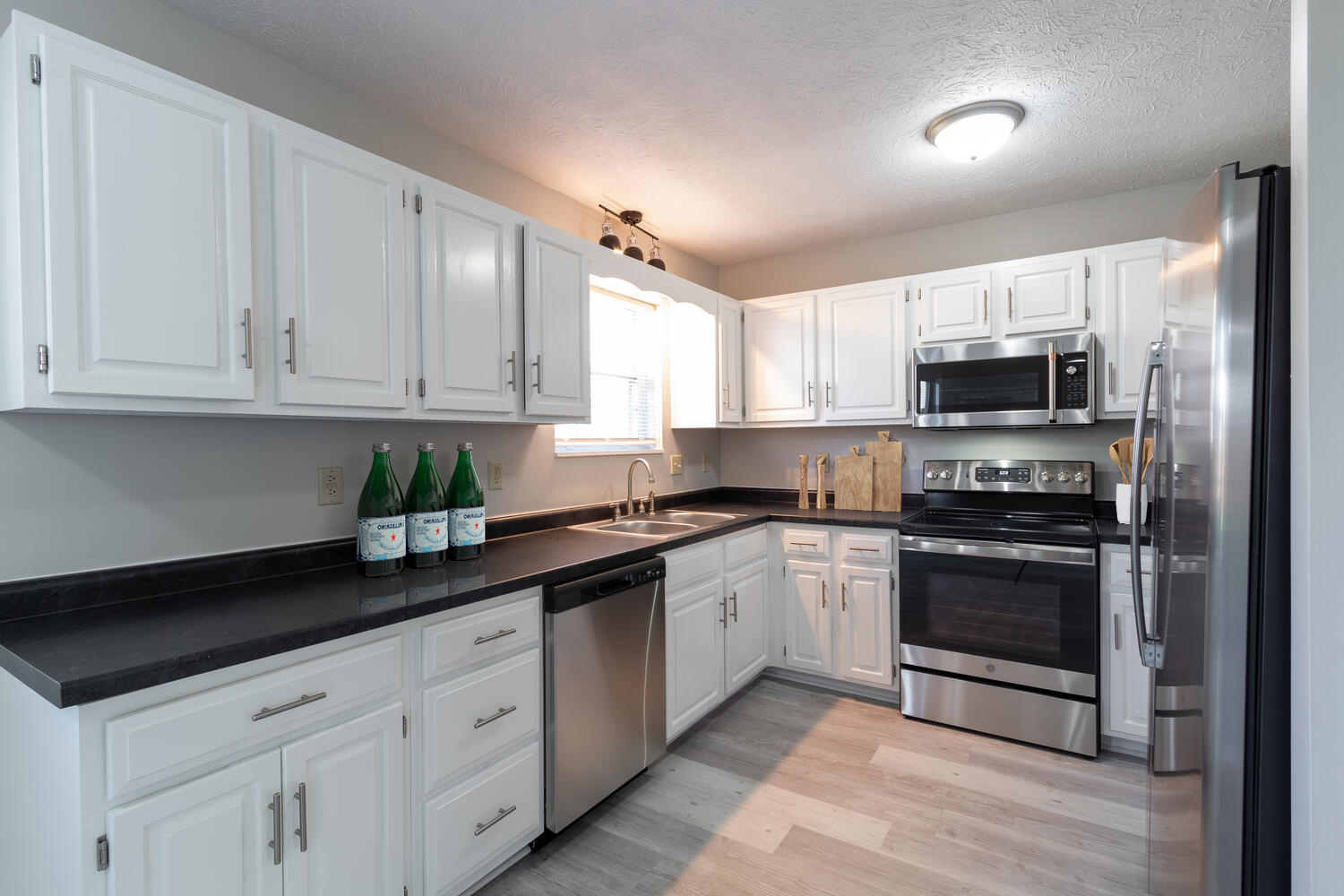 6468 Decatur Commons Indianapolis, IN 46221 - Photo 8 of 42