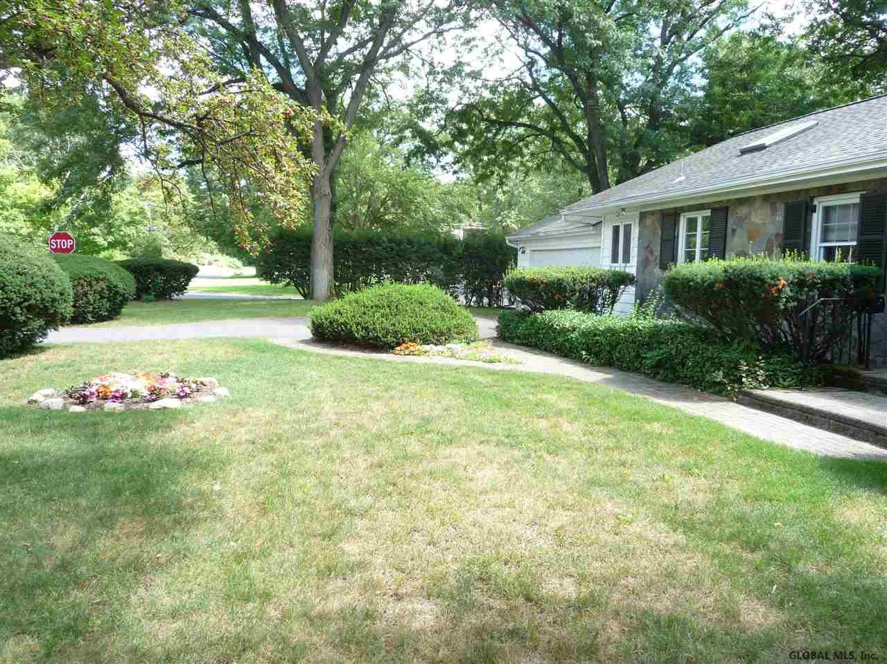 86 Devon Road Bethlehem, NY 12054 - Photo 3 of 25 Photo 3