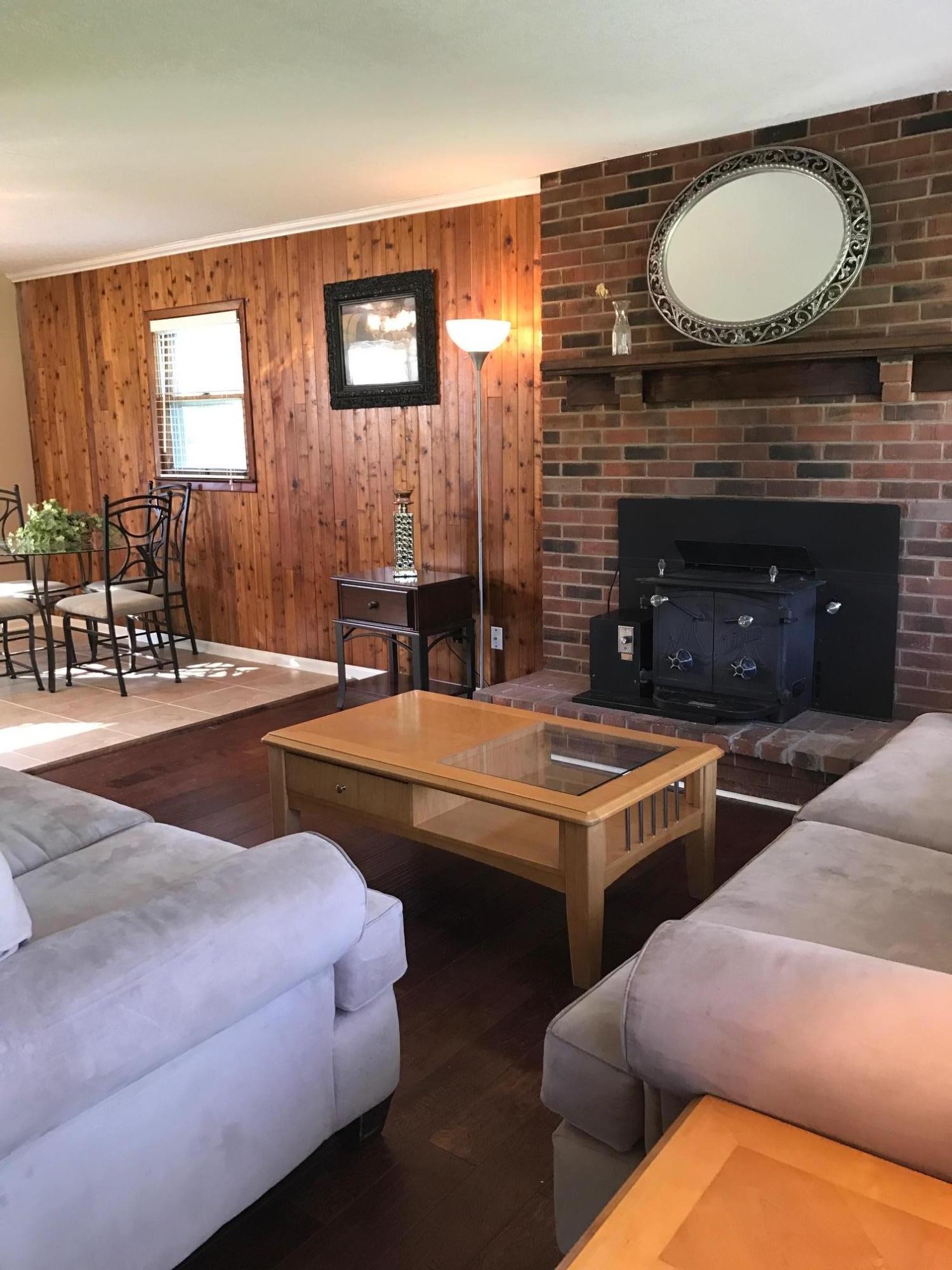 524 Raccoon Valley Road Powell, TN 37849 - Photo 2 of 24