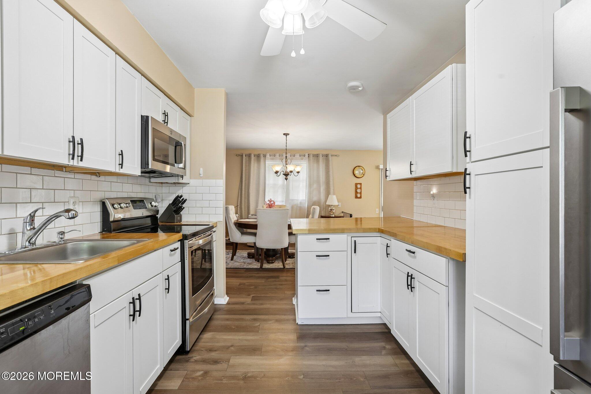 47 Hartford Road Whiting, NJ 08759 - Photo 11 of 27 016