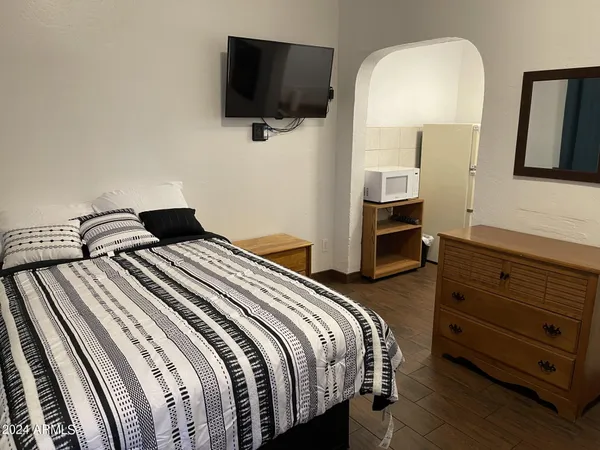 $2,700,000 | 8019 East Main Street, Mesa, AZ 85208