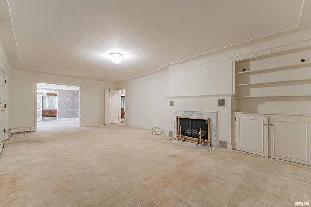 $300,000 | 1356 1250th Avenue, Lincoln, IL 62656