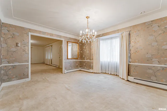 $300,000 | 1356 1250th Avenue, Lincoln, IL 62656