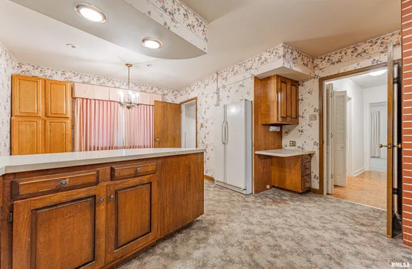 $200,000 | 1356 1250th Avenue, Lincoln, IL 62656