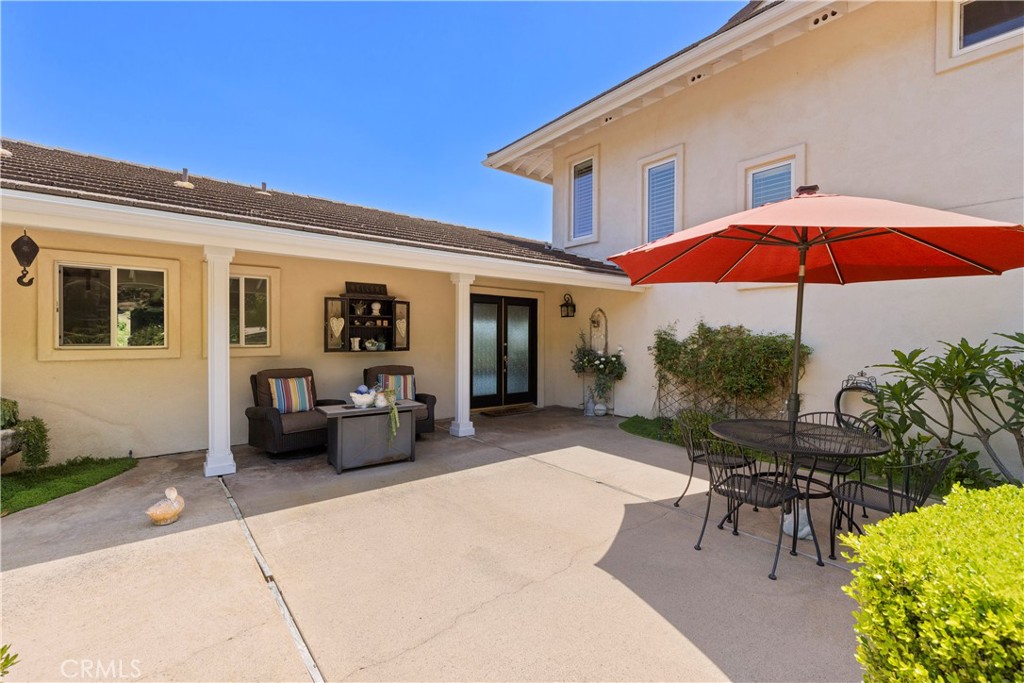 3237 Canonita Drive Fallbrook, CA 92028 - Photo 37 of 55 a house view with a seating space