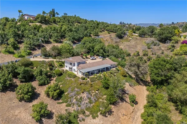 $1,100,000 | 3237 Canonita Drive, Fallbrook, CA 92028