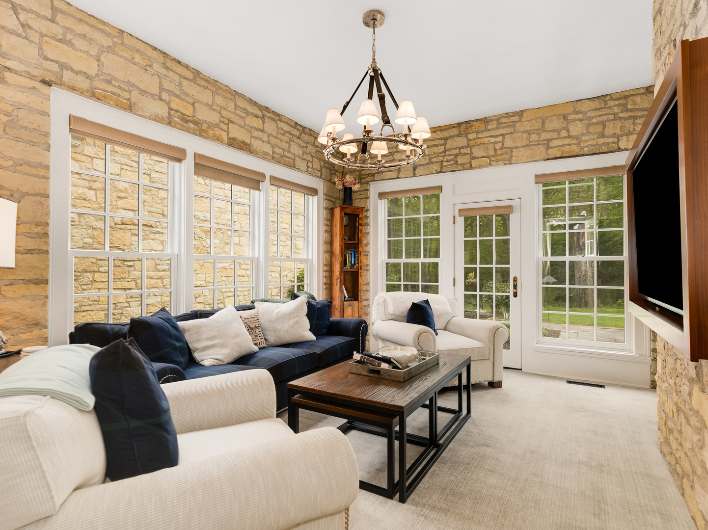 875 Country Club Road St. Charles, IL 60174 - Photo 25 of 82