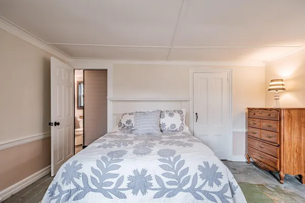 $839,900 | 58 Allen Ave Extension, Falmouth, ME 04105