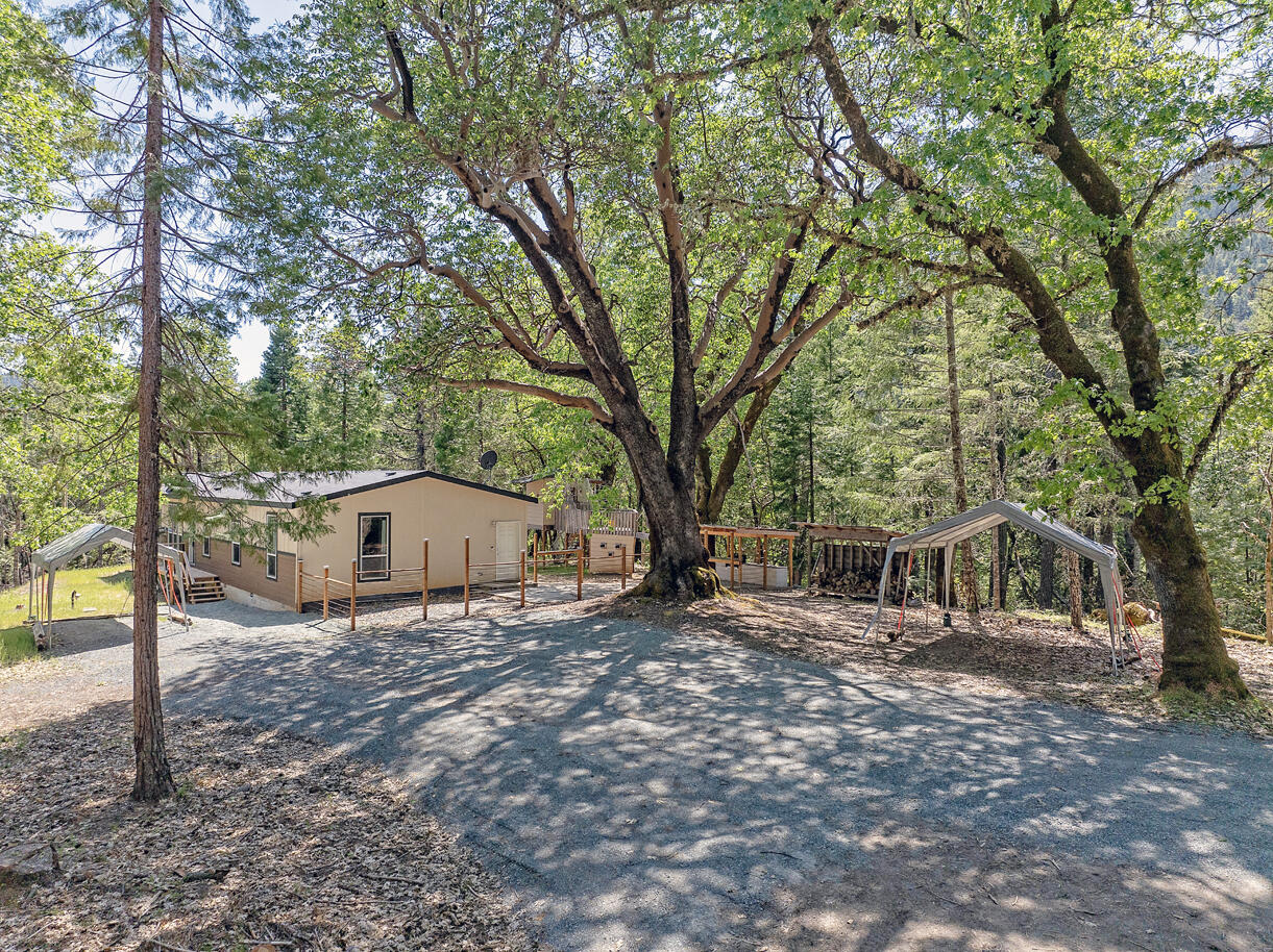 646 Winona Road Grants Pass, OR 97526 - Photo 2 of 40 DJI_20240513145502_0152_D copy
