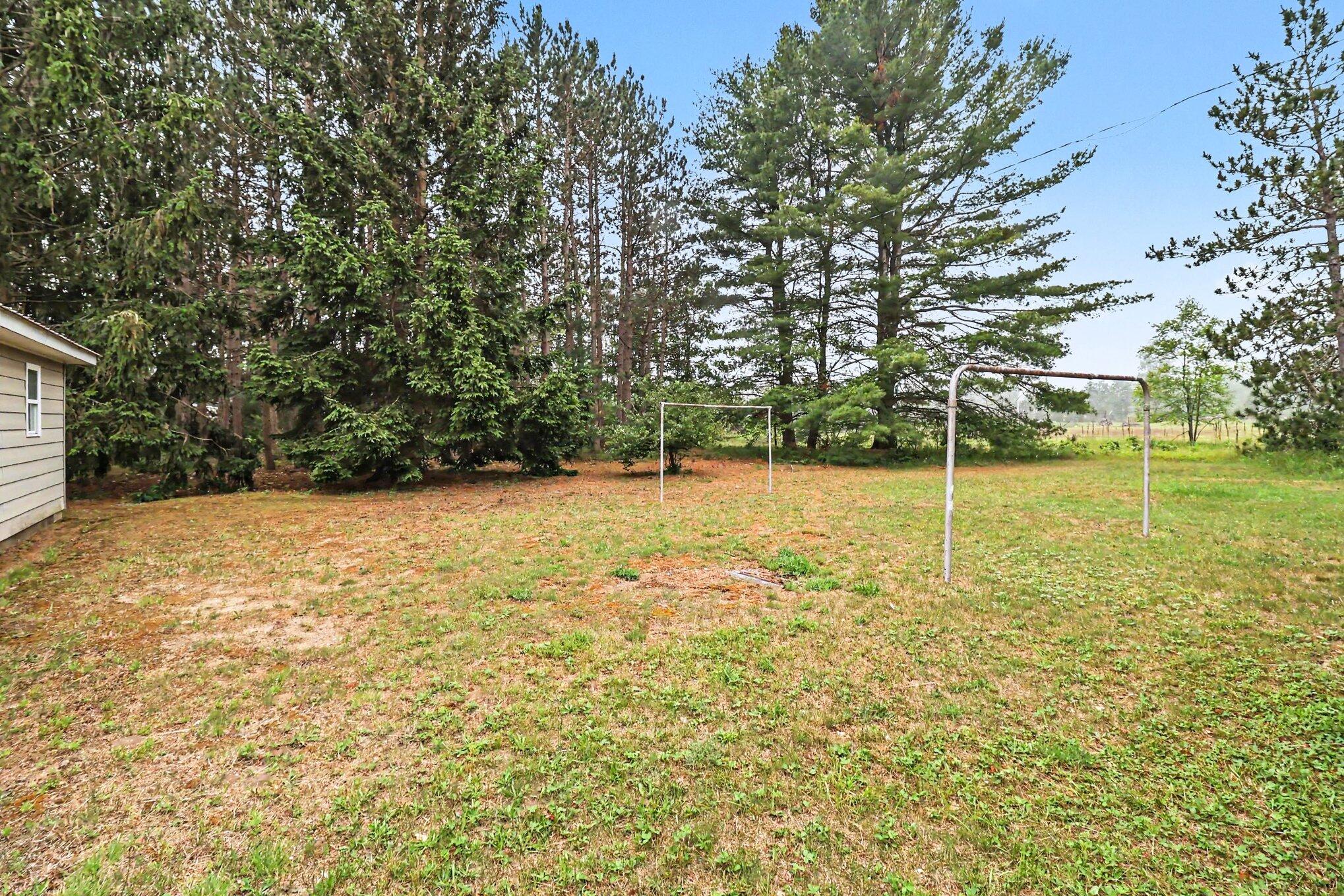 10759 Lasalle Road Manistee, MI 49660 - Photo 18 of 22 024_file_5151