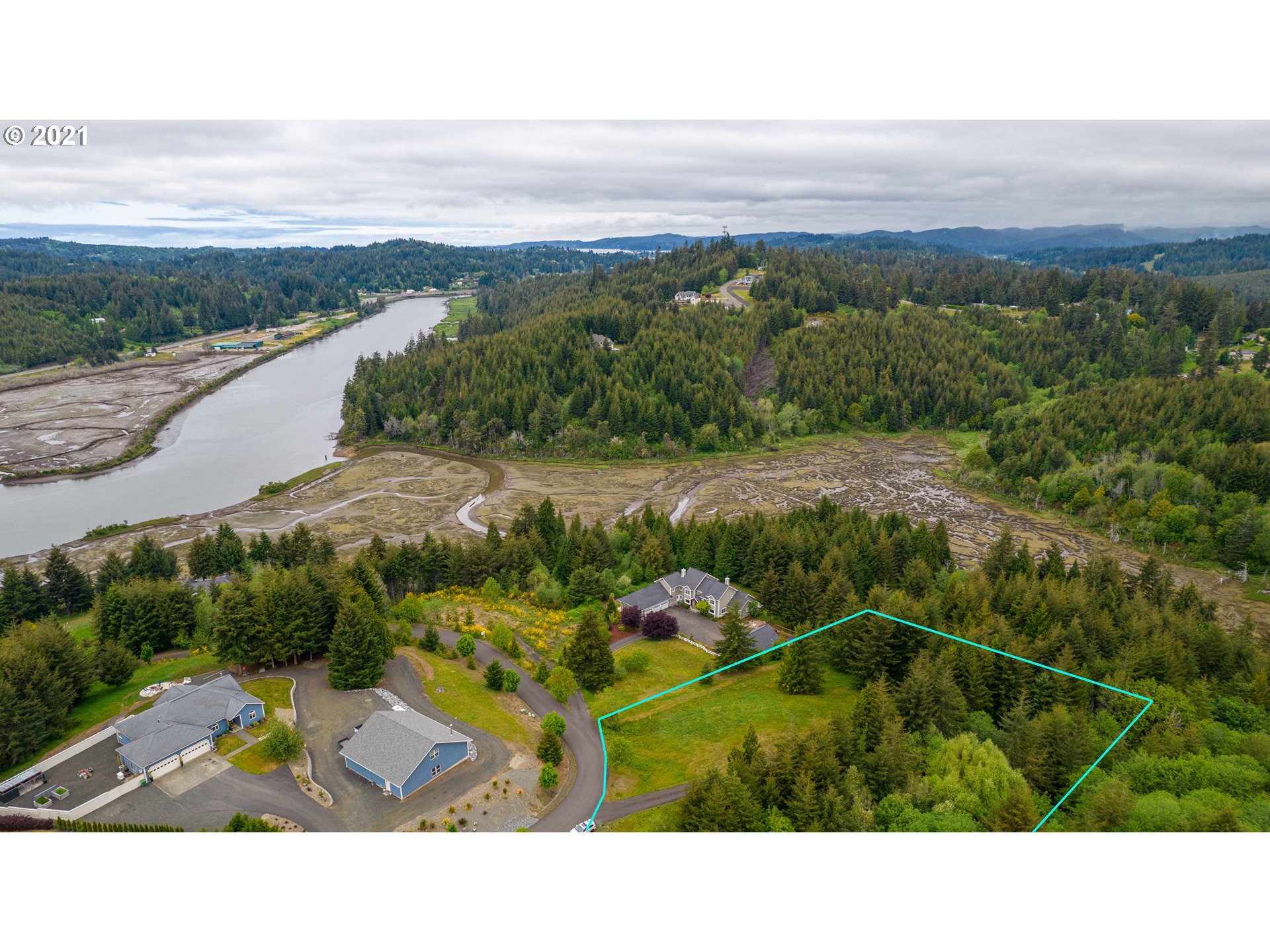 0 Double Eagle Road, Unit 1909 Coos Bay, OR 97420 - Photo 4 of 10 Gallery Image 4