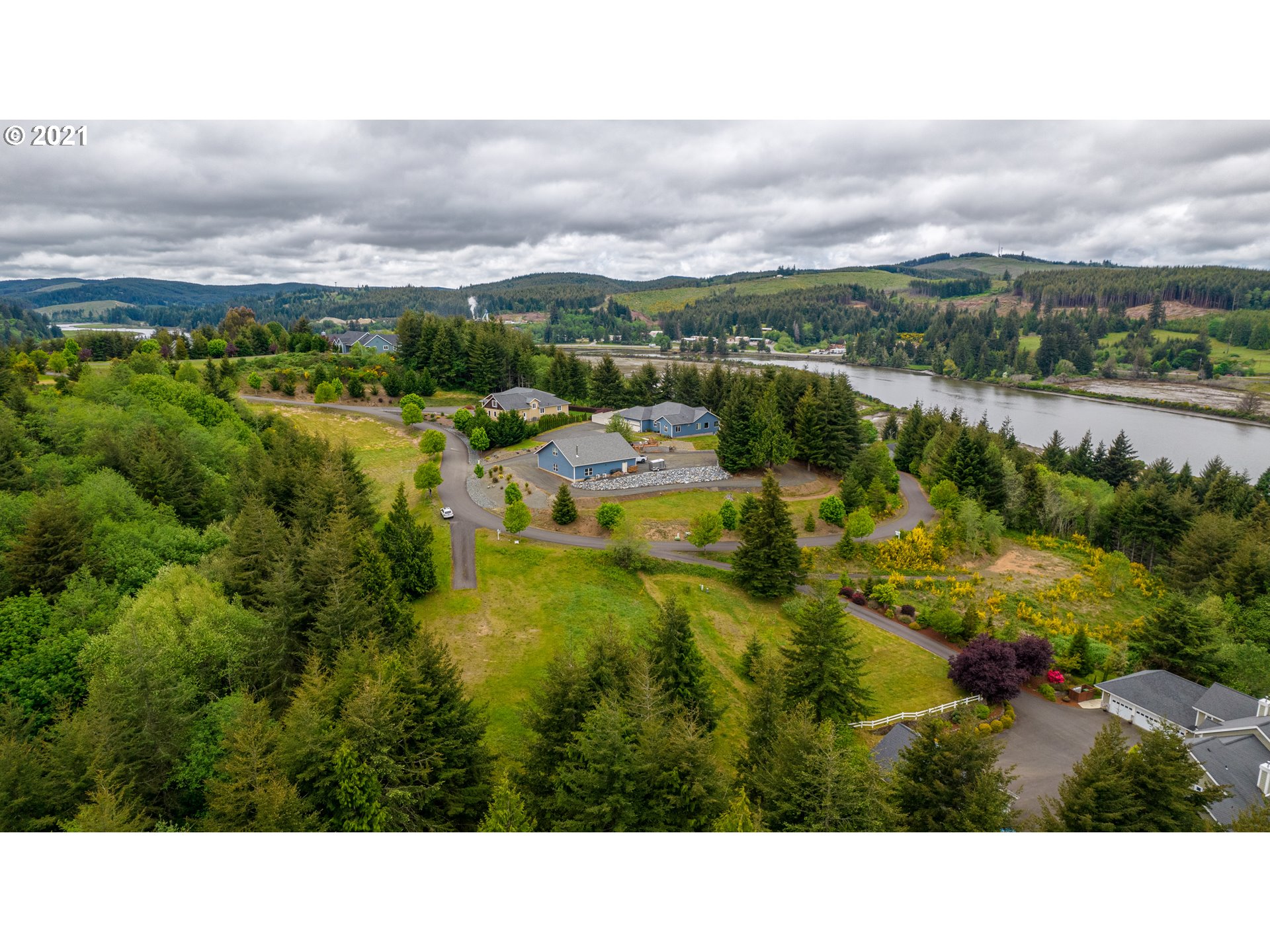 0 Double Eagle Road, Unit 1909 Coos Bay, OR 97420 - Photo 7 of 10 Gallery Image 7