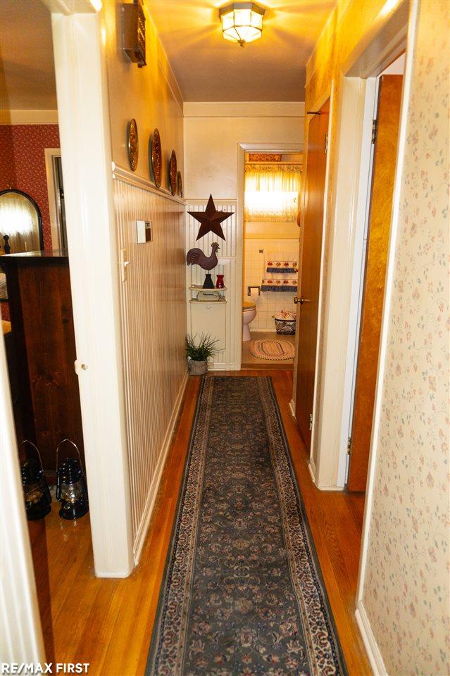 18545 Stephens Road Eastpointe, MI 48021 - Photo 17 of 29 31387649-16.JPG