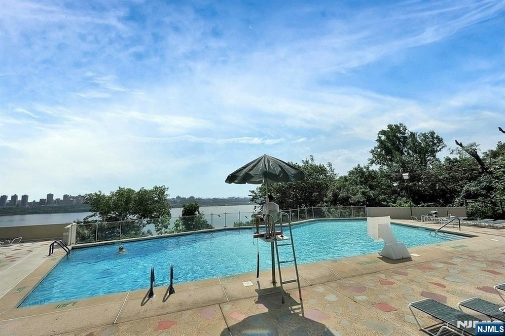 1 Horizon Road, Unit 817 Fort Lee, NJ 07024 - Photo 41 of 44