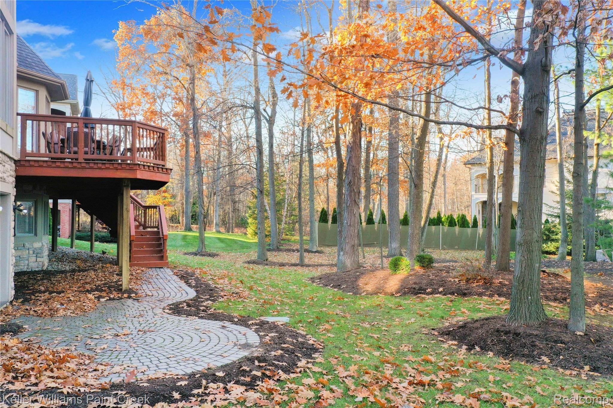 5572 Kirkridge Trail Rochester, MI 48306 - Photo 67 of 72 Backyard & Patio