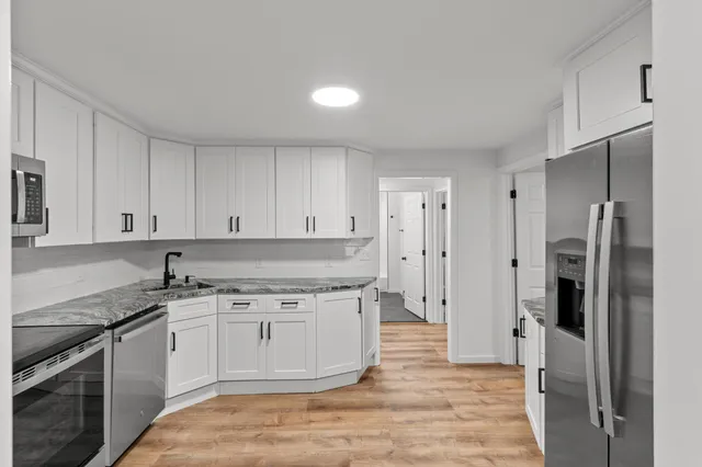 $2,500 | 5 Pine Trail, Avon, CT 06001