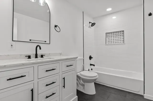 $2,500 | 5 Pine Trail, Avon, CT 06001