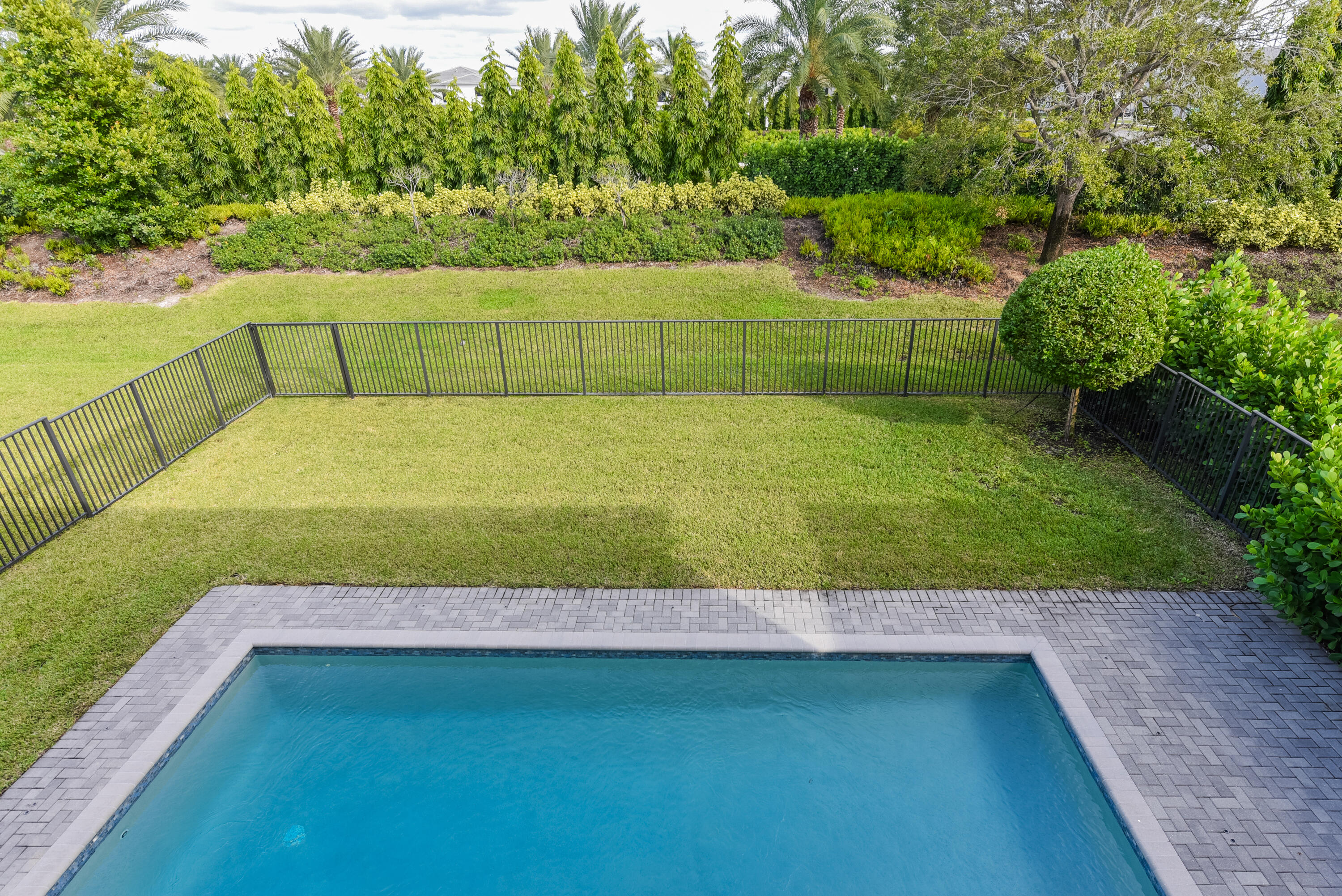 20318 Castle Stuart Avenue Boca Raton, FL 33434 - Photo 33 of 48 20318 Castle Stuart Ave__37