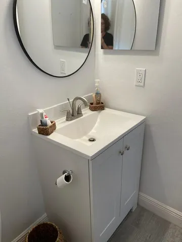 $1,600 | 1020 Country Club Drive, Unit 406, Margate, FL 33063