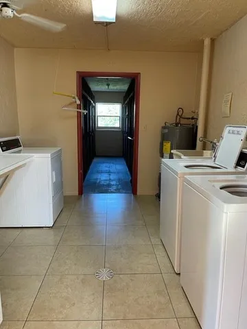 $1,600 | 1020 Country Club Drive, Unit 406, Margate, FL 33063