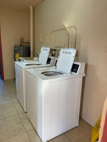 $1,600 | 1020 Country Club Drive, Unit 406, Margate, FL 33063