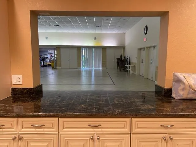 $1,600 | 1020 Country Club Drive, Unit 406, Margate, FL 33063