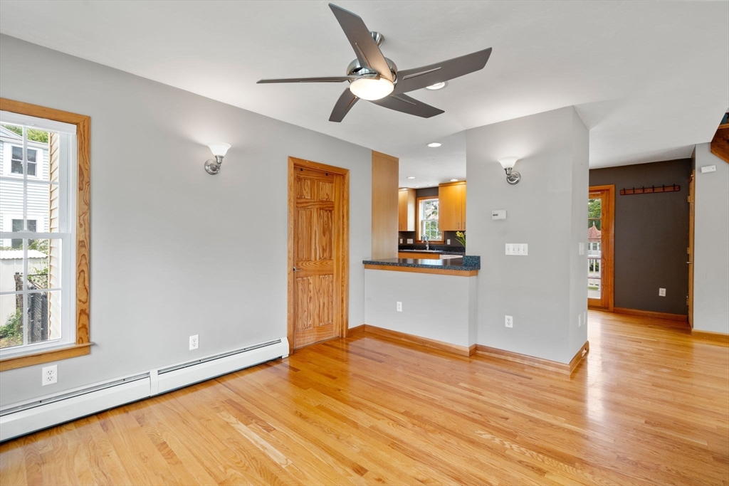 4 Hadwen Road Worcester, MA 01602 - Photo 13 of 37