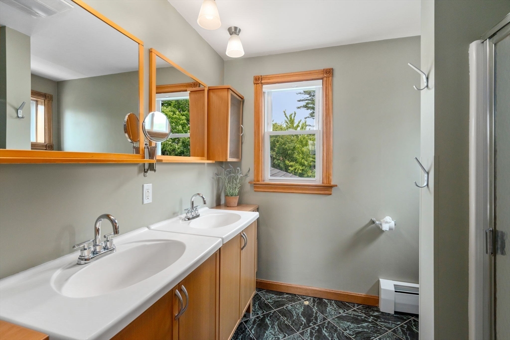 4 Hadwen Road Worcester, MA 01602 - Photo 20 of 37