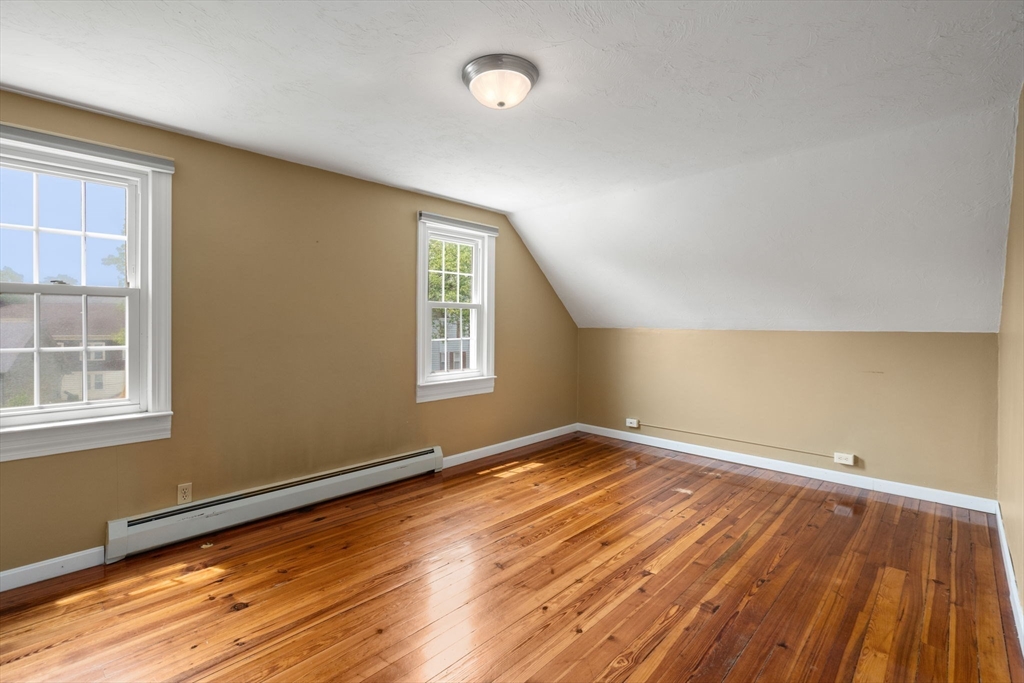 4 Hadwen Road Worcester, MA 01602 - Photo 24 of 37