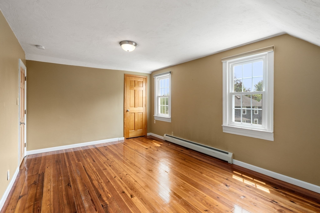 4 Hadwen Road Worcester, MA 01602 - Photo 26 of 37