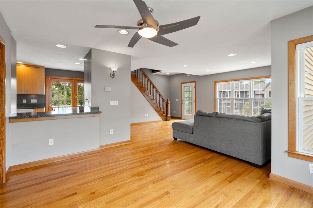 4 Hadwen Road Worcester, MA 01602 - Photo 10 of 37