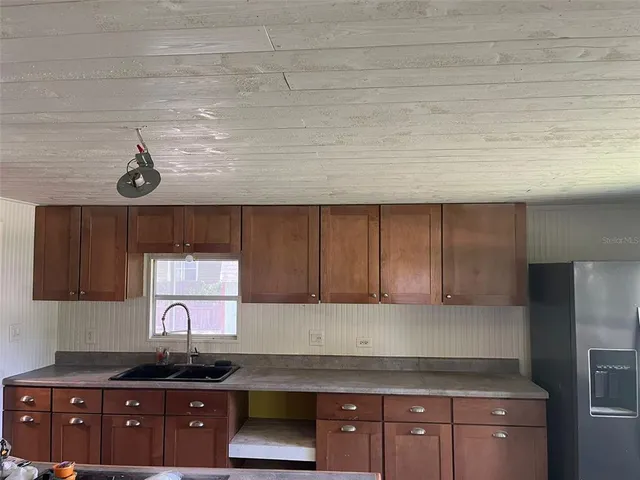 $375,000 | 38250 Collins Avenue, Zephyrhills, FL 33542