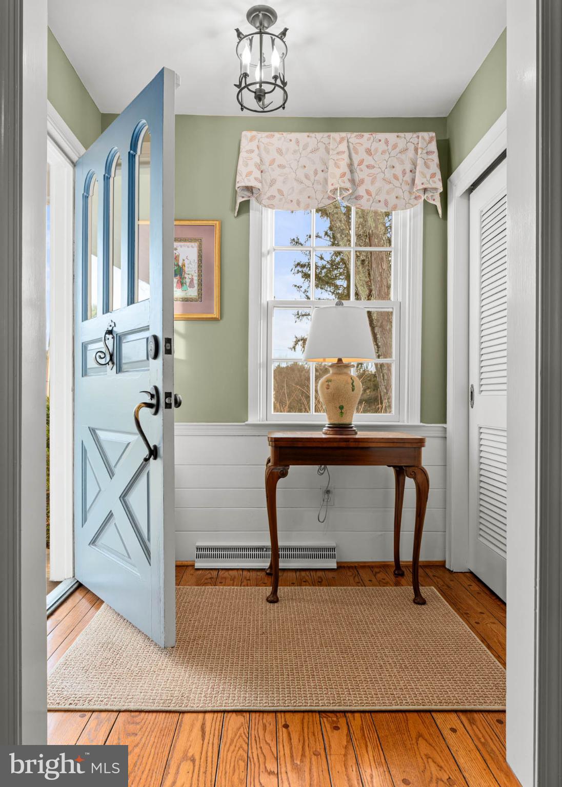 1 Treble Lane Malvern, PA 19355 - Photo 11 of 51 Front entryway.