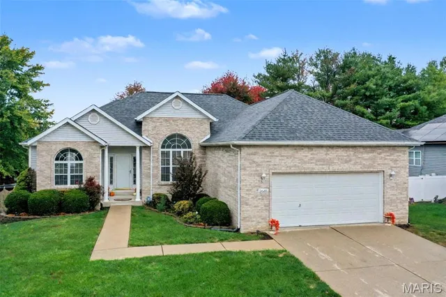 $408,000 | 2645 Katrine Lake Drive, Belleville, IL 62221