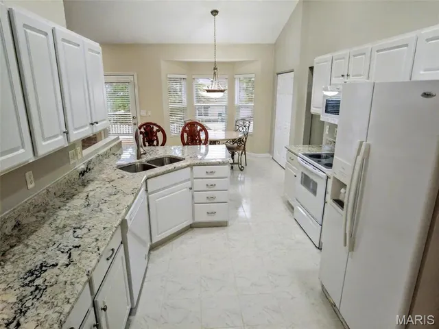 $408,000 | 2645 Katrine Lake Drive, Belleville, IL 62221