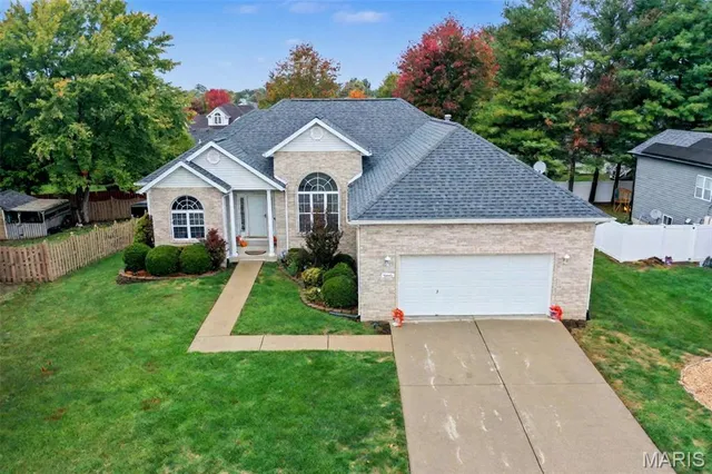 $408,000 | 2645 Katrine Lake Drive, Belleville, IL 62221